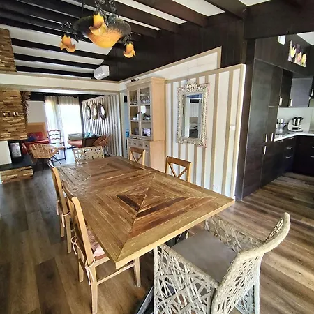 Renovee Avec Jardin, Terrasse, Clim Et Wifi A - Fr-1-736-43 Villa *